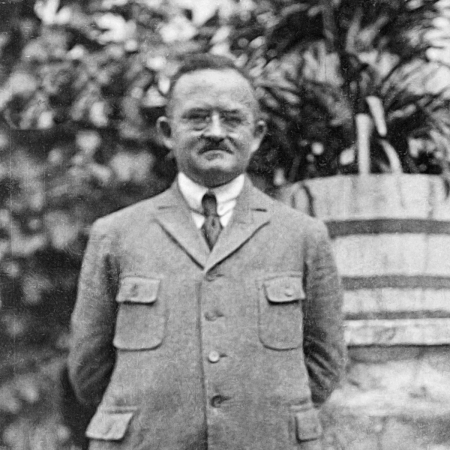 karl-essen-mod-680b6961b48e3-3.png