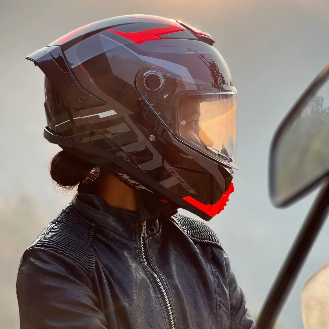 Motoros bőrruha tisztítása házilag: Tévhitek és veszélyek